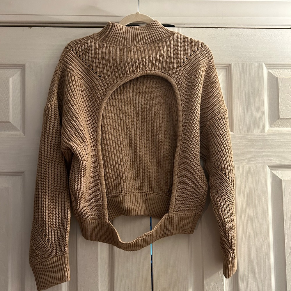 Backless Sweater - Picture 2 of 2